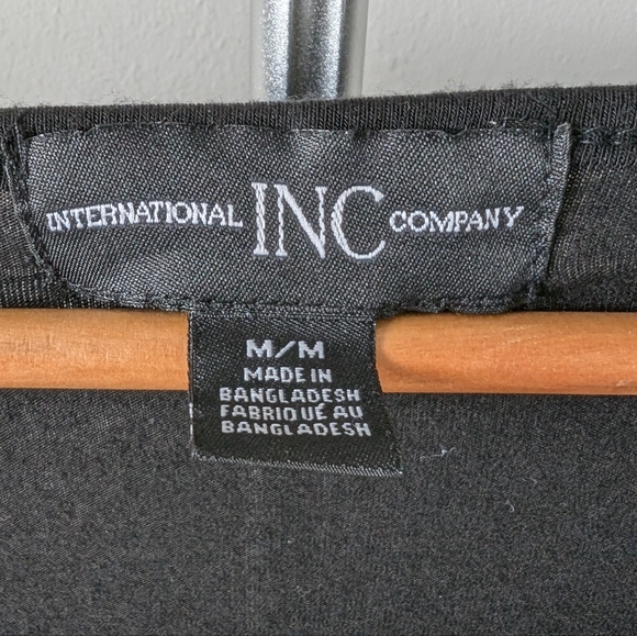 NWOT Black INC Graphic Summer Blouse - Picture 3 of 4